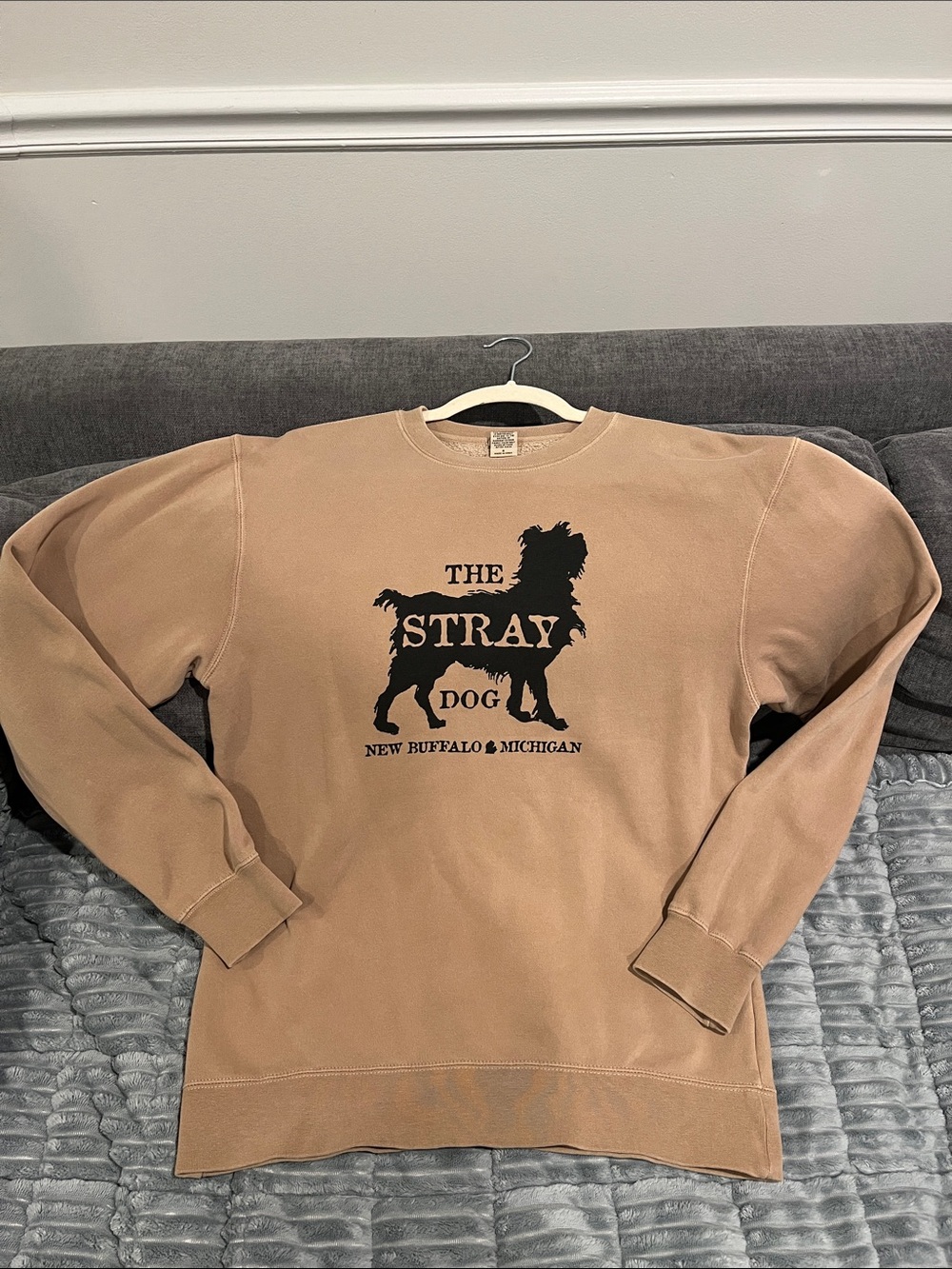 Never worn The Stray Dog Crewneck Sweatshirt - Tan